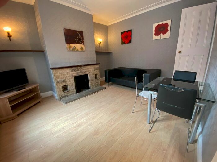 1 Bedroom Terraced House To Rent In Pleasant Terrace Holbeck, Leeds, LS11