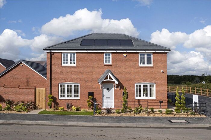 Detached House For Sale In Lindley Walk, Woods Lane, Higham On The Hill, CV13