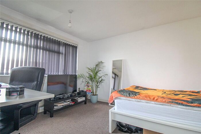 3 Bedroom Terraced House For Sale In Boundary Walk, Trowbridge, BA14