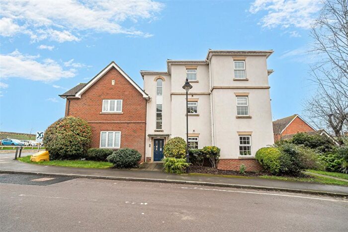 2 Bedroom Flat For Sale In Wolage Drive, Wantage, OX12