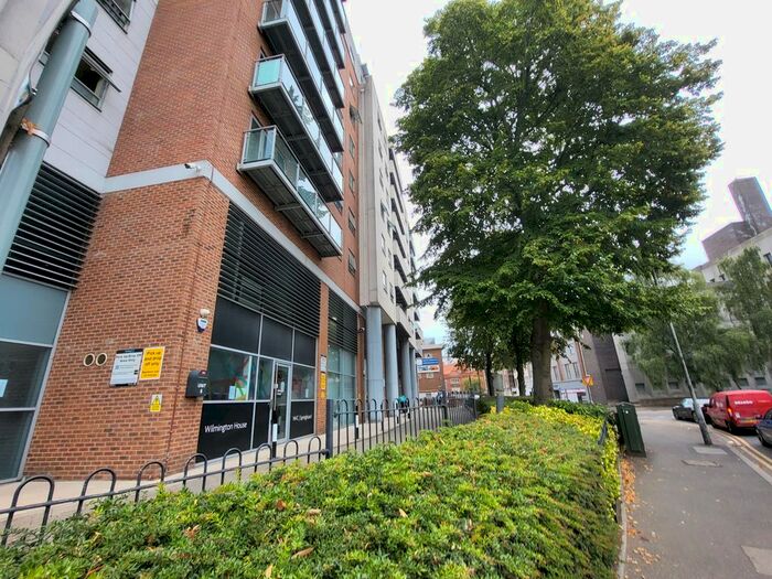 2 Bedroom Flat To Rent In The Exchange Road, Watford, WD18