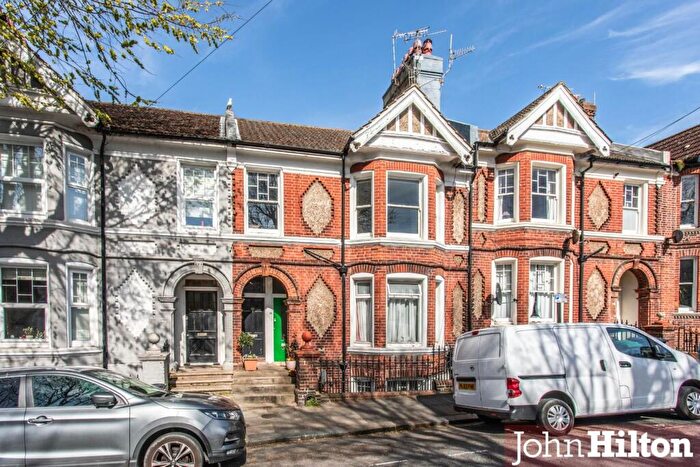 2 Bedroom Maisonette For Sale In Hartington Road, Brighton, BN2