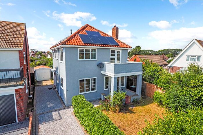 3 Bedroom Detached House For Sale In Culver Drive, Hayling Island, Hampshire, PO11
