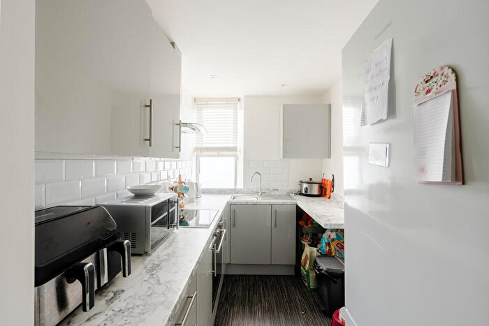 1 Bedroom Flat For Sale In Soundwell Road, Bristol, BS16