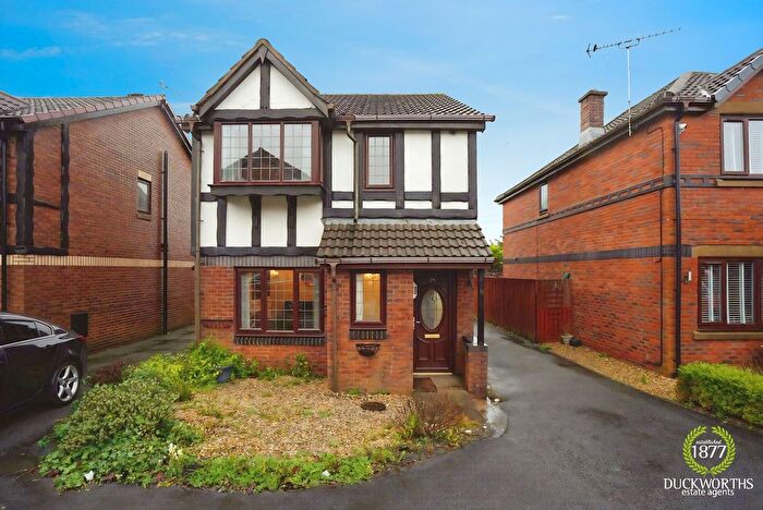 3 Bedroom Detached House For Sale In Blenheim Close, Blackburn, BB1