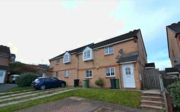 2 Bedroom Apartment To Rent In Wensleydale Mews, Armley, Armley, LS12