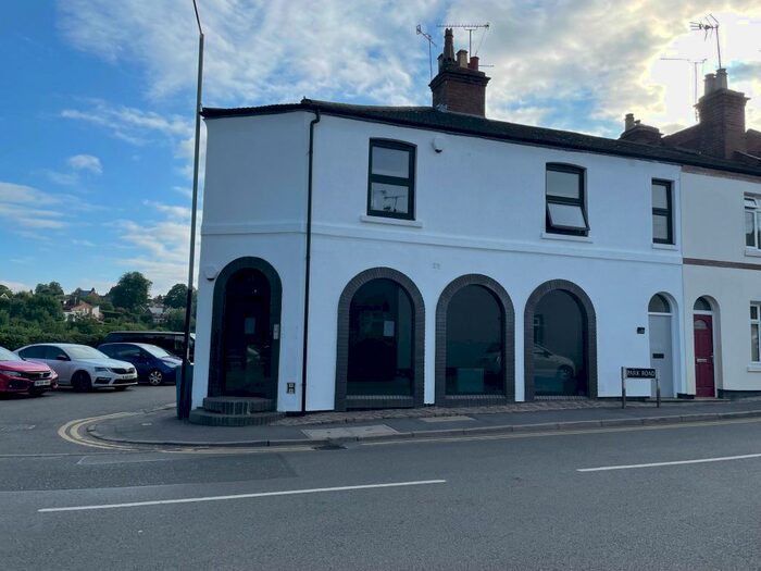 Land To Rent In Park Road, Kenilworth, CV8