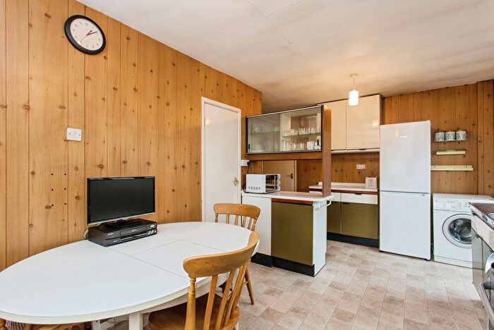 2 Bedroom Bungalow For Sale In Highfield Avenue, Farington, Leyland, Lancashire, PR25