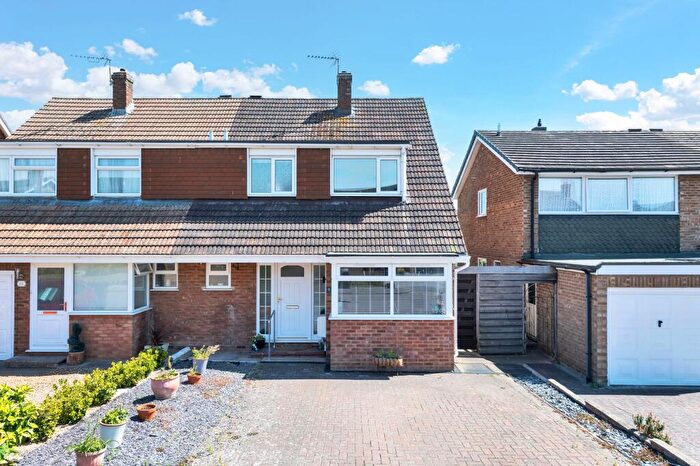 3 Bedroom Semi-Detached House For Sale In Lime Grove, Royston, SG8