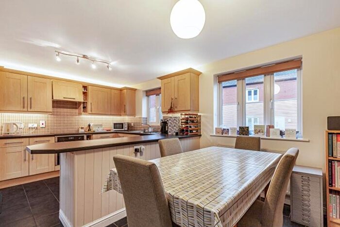 3 Bedroom Semi Detached House To Rent In Parsley Place, Banbury, OX16