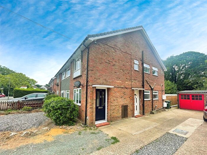 2 Bedroom Maisonette To Rent In Avondale Avenue, Staines-Upon-Thames, Surrey, TW18