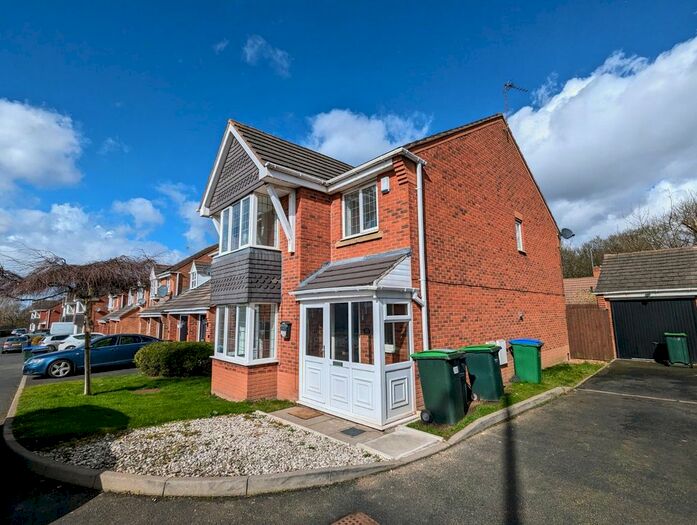 4 Bedroom Detached House To Rent In Birmingham Road, Great Barr, Birmingham, B43