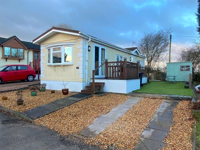 1 Bedroom Bungalow For Sale In Miners Walk, Wood End, Atherstone, Warwickshire, CV9
