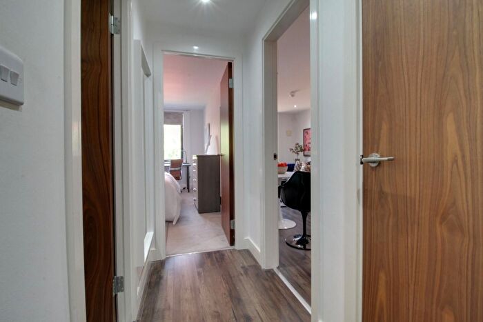 1 Bedroom Flat To Rent In Granville Lofts, Holliday Street, Birmingham, B1