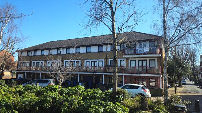 2 Bedroom Apartment To Rent In Bermondsey Wall East, London, SE16