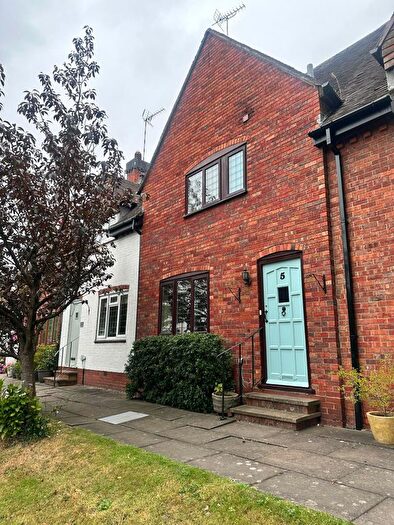 2 Bedroom Town House To Rent In Birmingham Road, Henley-In-Arden, B95
