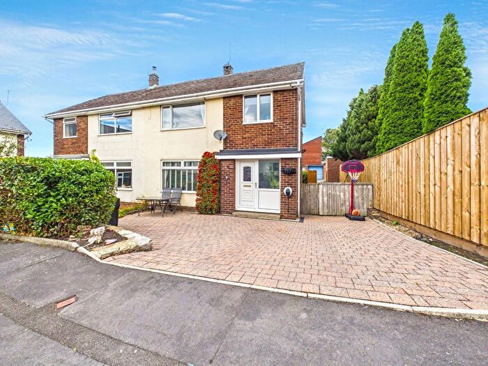3 Bedroom Semi-Detached House For Sale In St. Marys Close, Blackhill, Consett, DH8