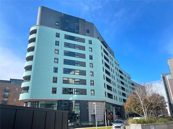 2 Bedroom Apartment To Rent In Gateway West, East Street, Leeds, LS9