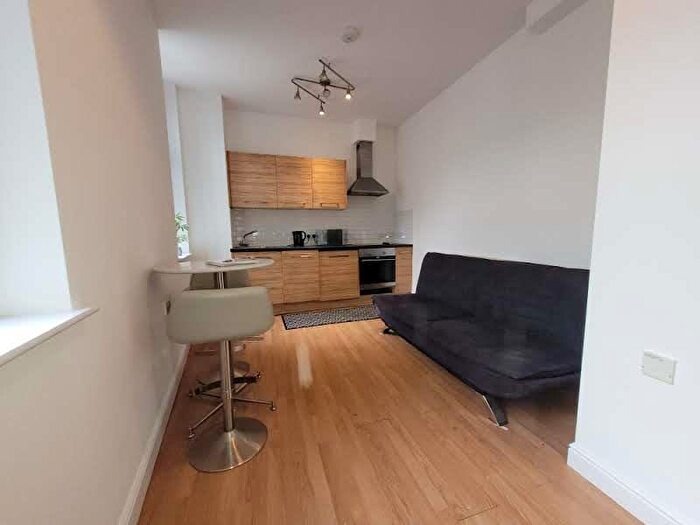 1 Bedroom Flat To Rent In The Corner House, Godwin Street, Bradford, BD1