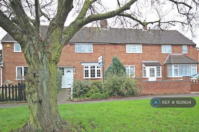 3 Bedroom Terraced House To Rent In Chesford Road, Luton, LU2