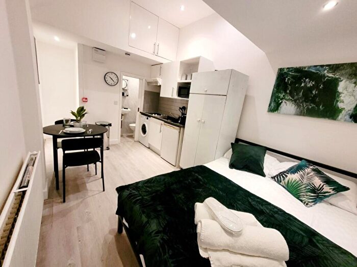 Studio To Rent In South Hill Avenue, South Harrow, HA2