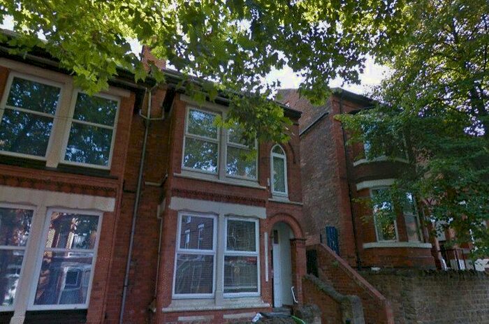 6 Bedroom Semi-Detached House To Rent In Albert Grove, Nottingham, NG7