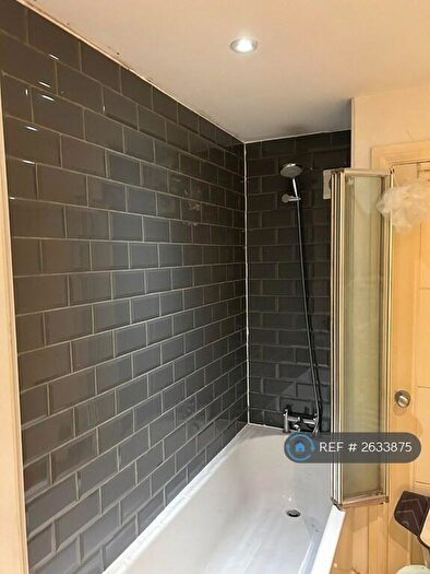 1 Bedroom Flat To Rent In Knighton Lane, Leicester, LE2