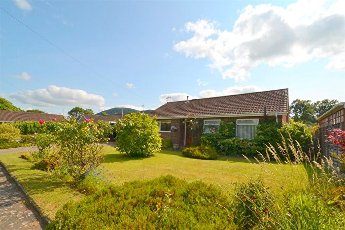 2 Bedroom Detached Bungalow For Sale In Field Fare Close, Malvern, WR14