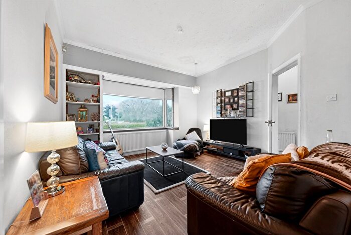 2 Bedroom Semi-detached House For Sale In Orchard Park Avenue, Giffnock, Glasgow, G46