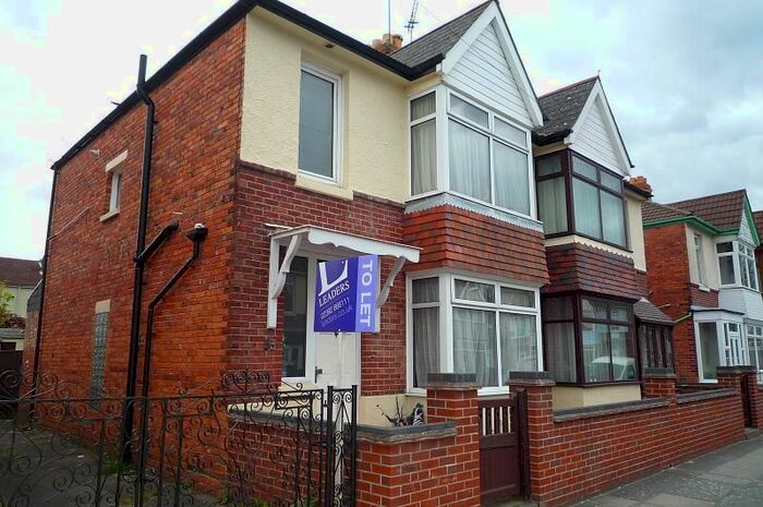 3 Bedroom Semi-Detached House To Rent In Inhurst Road, PO2