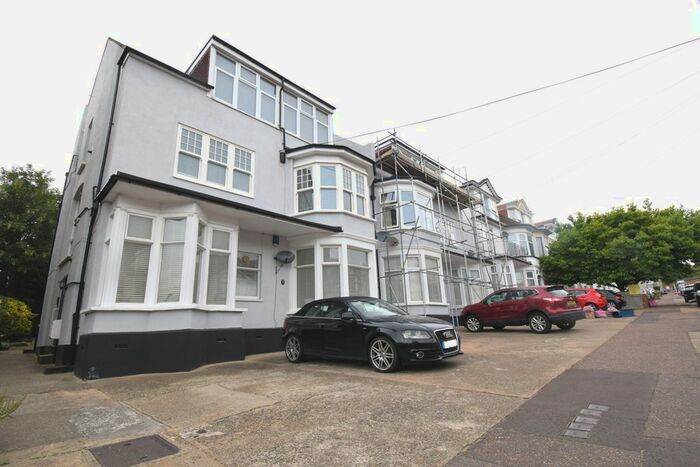 1 Bedroom Flat To Rent In Palmerston Road, Westcliff-On-Sea, SS0