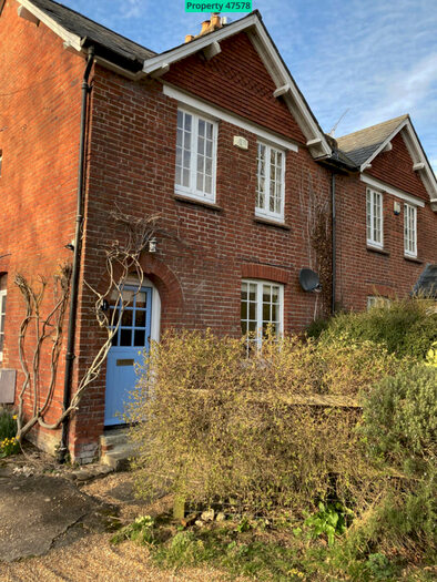 2 Bedroom Semi-Detached House To Rent In Headbourne Worthy, Winchester, SO23