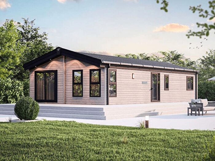 2 Bedroom Mobile/park Home For Sale In Bath Amp; West Lodge Park, Cannards Grave, Shepton Mallet, BA4