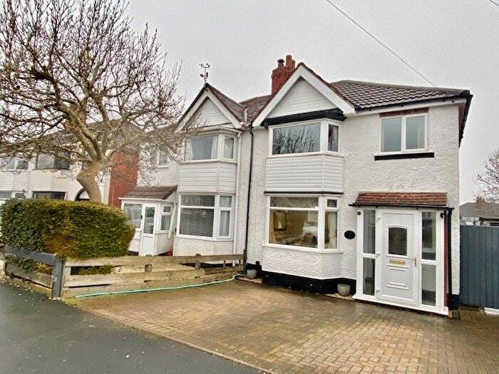 3 Bedroom Semi Detached House For Sale In Gannow Road, Rubery, B45