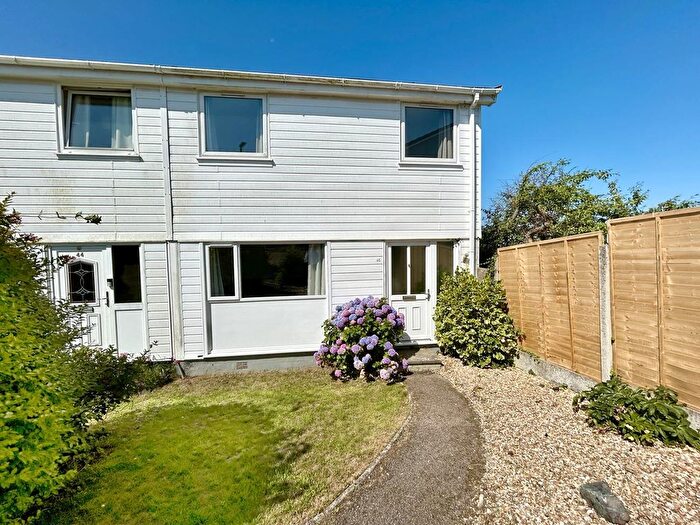 3 Bedroom End Terrace House For Sale In Tregellas Road, Mullion, TR12