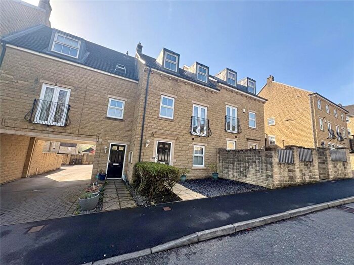 4 Bedroom Terraced House For Sale In Maltings Road, Halifax, West Yorkshire, HX2