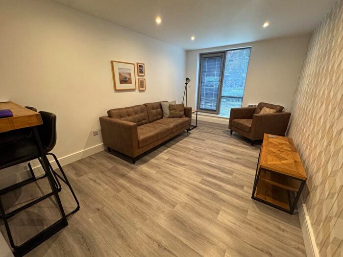 2 Bedroom Flat To Rent In Ropewalk Court, Upper College Street, Nottingham, Nottinghamshire, NG1
