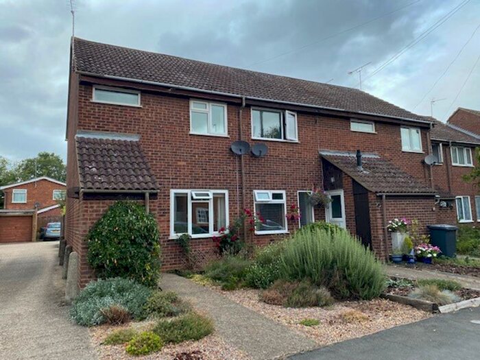 3 Bedroom Semi-Detached House To Rent In High Street, Riseley, MK44