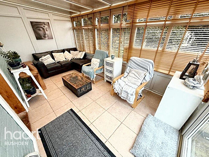 4 Bedroom Detached House For Sale In Chapmans Close, Wellingborough, NN29