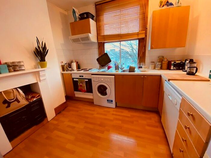 1 Bedroom Flat To Rent In Stanley Terrace, Archway, N19
