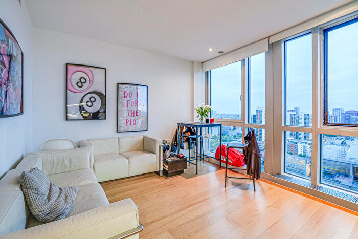 1 Bedroom Apartment For Sale In Fairmont Avenue, London, E14