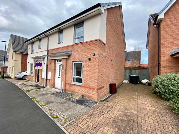 3 Bedroom House To Rent In Byrewood Walk, Kenton, NE3