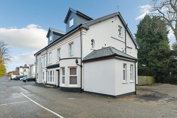 2 Bedroom Apartment To Rent In , Third Avenue, NG7