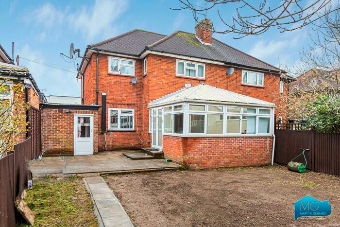 3 Bedroom Semi-Detached House To Rent In Raydean Road, New Barnet, Barnet, EN5