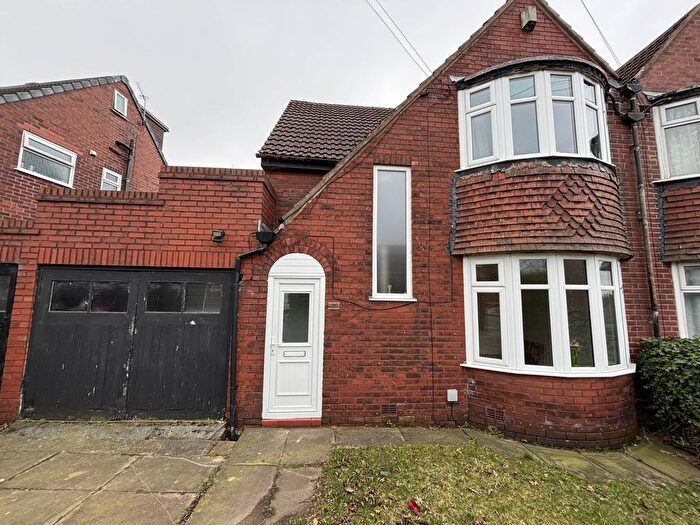 3 Bedroom Semi-Detached House To Rent In Hillcrest Road, Manchester, M25