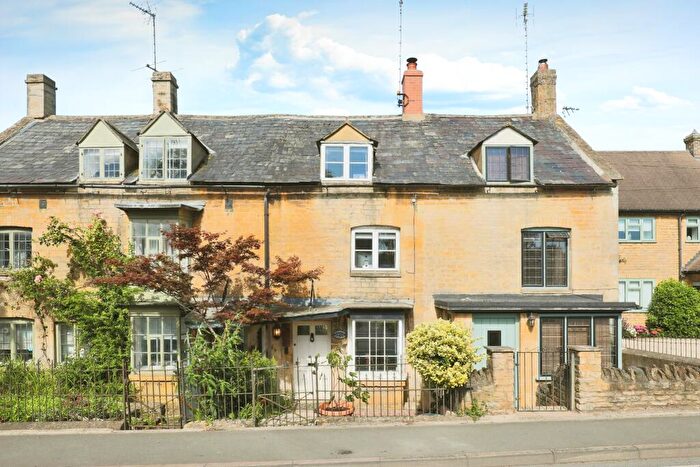 2 Bedroom Terraced House For Sale In High Street, Moreton-in-Marsh, Gloucestershire, GL56