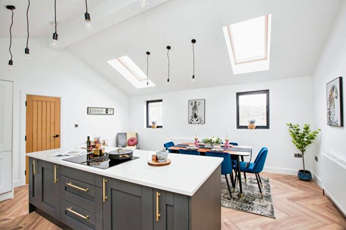 4 Bedroom Detached House For Sale In Wadsworth Lane, Hebden Bridge, West Yorkshire, HX7