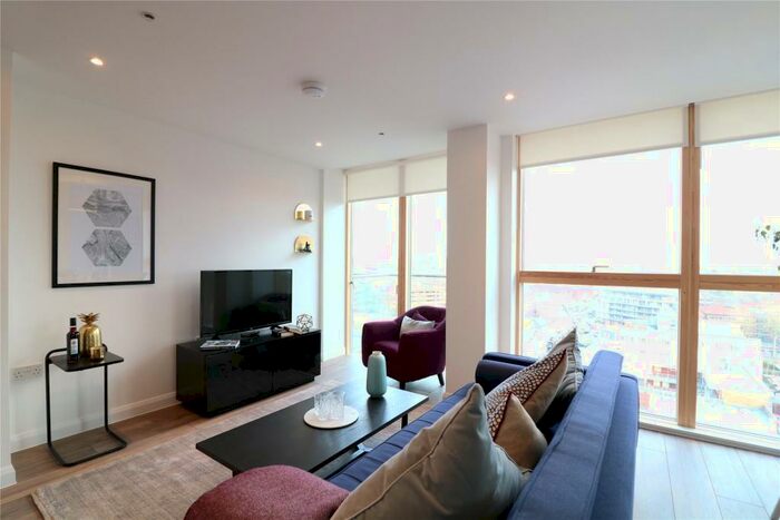 1 Bedroom Apartment To Rent In Berkshire House, Queen Street, Maidenhead, Berkshire, SL6