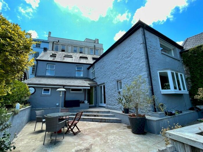 Houses for sale & to rent in SA61 1RS, Winch Lane, Haverfordwest