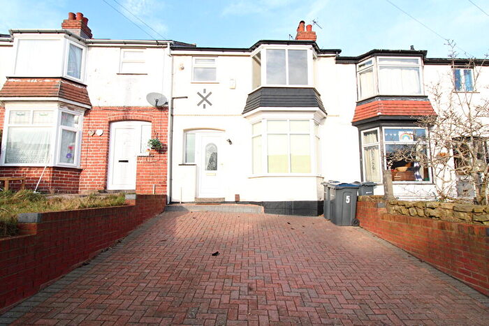 3 Bedroom Terraced House To Rent In Aubrey Road, Quinton, B32